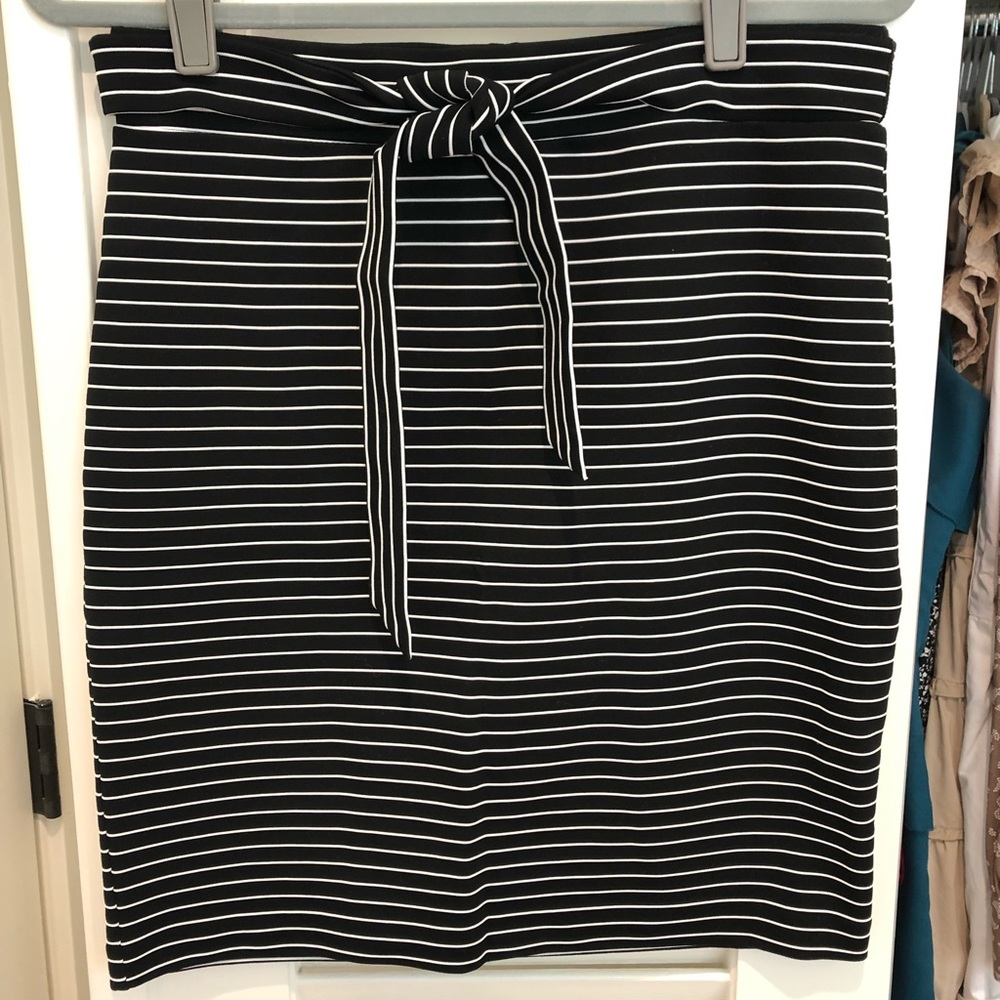 Black and White Loft Skirt